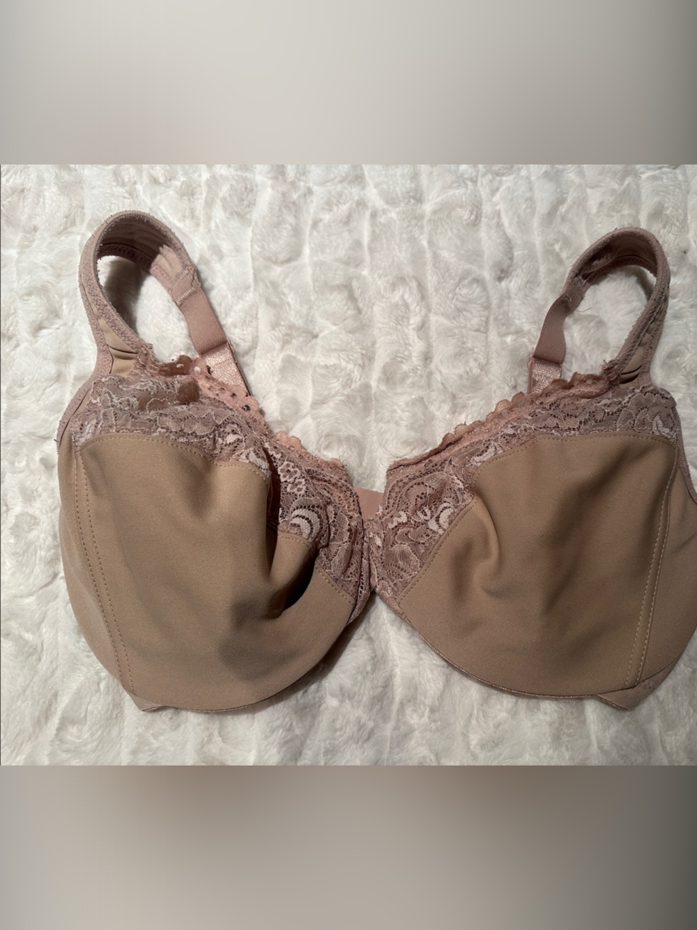 Glamorise Lace-Trim Full Support Bra - Taupe